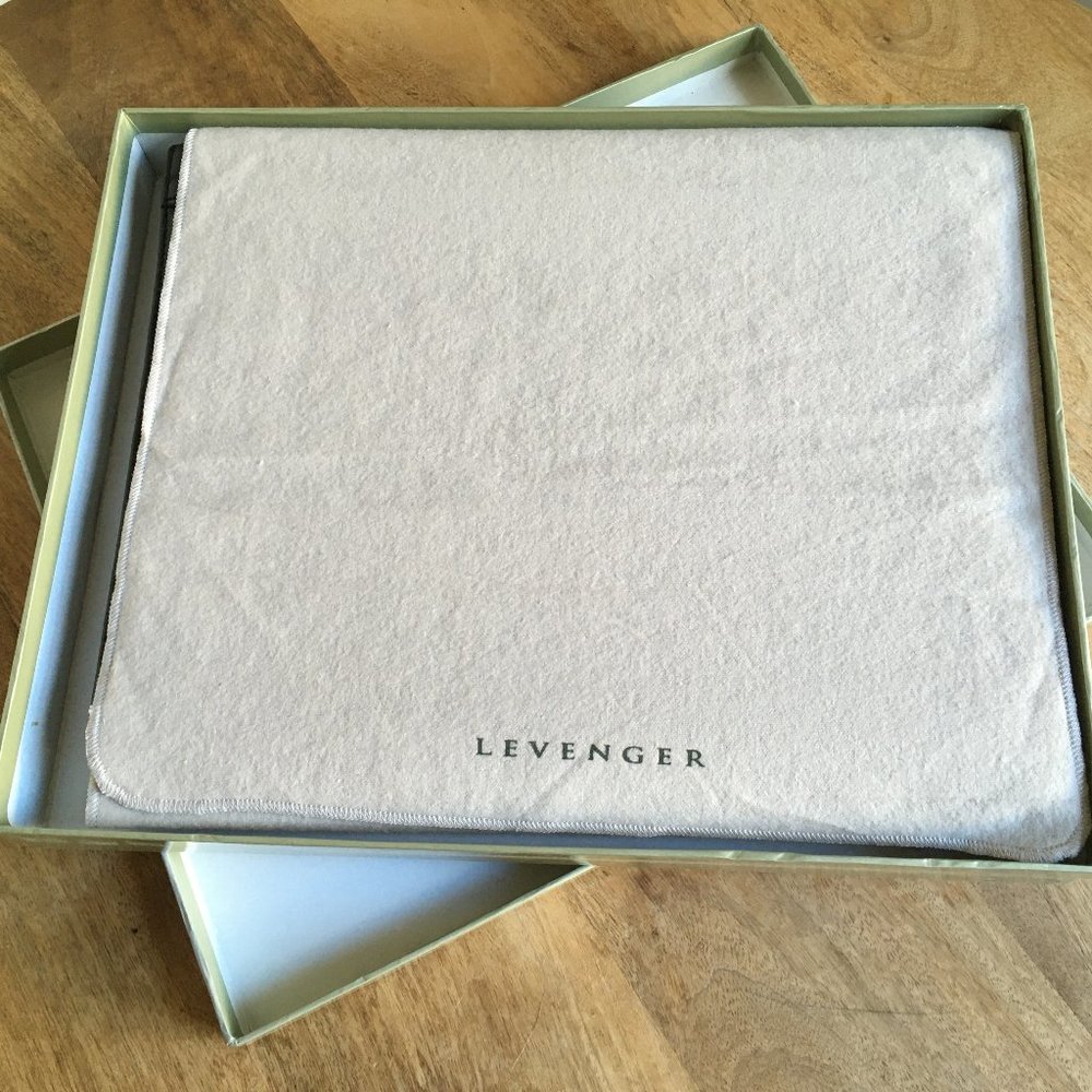 Levenger Black Leather Portfolio - Tyler Folio